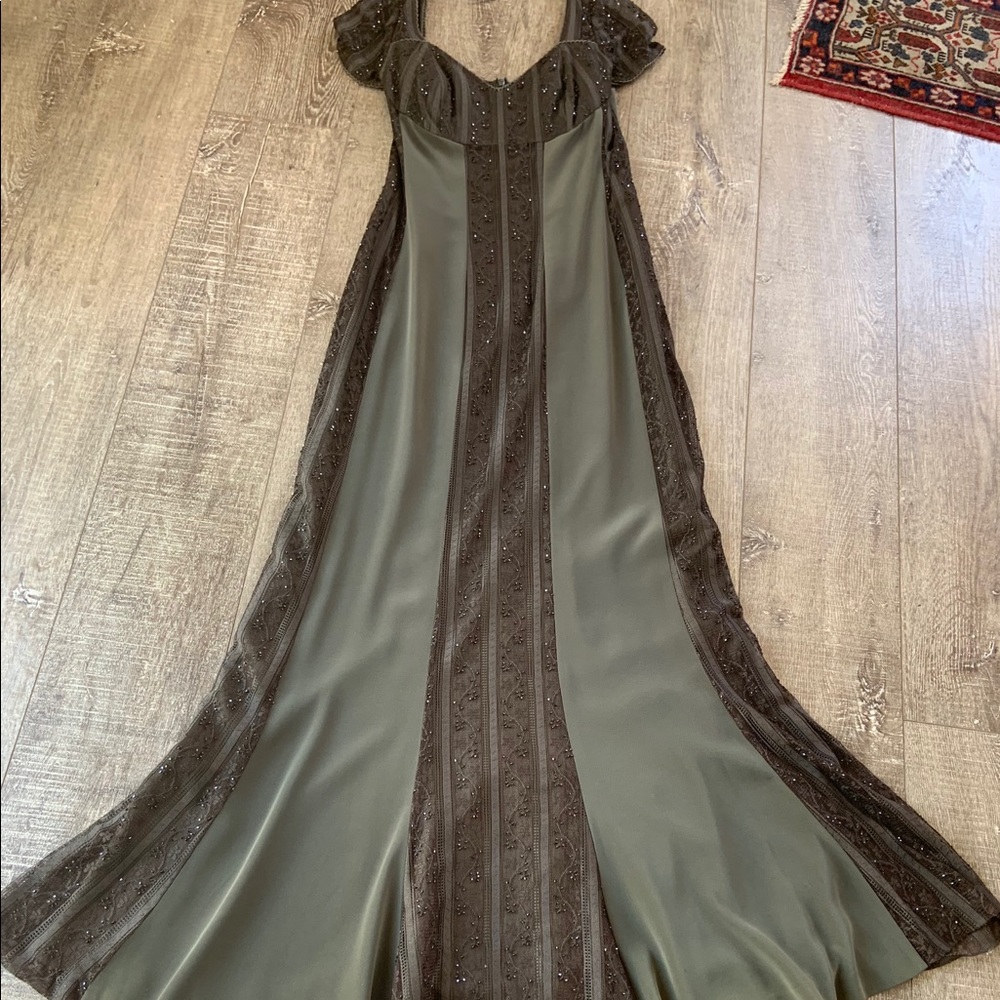 Formal dress/gown